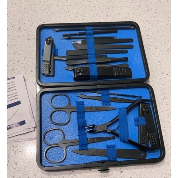 New Manicure Set, 18 In 1 Stainless Steel Professional Pedicure Kit Nail Scissor - Picture 2 of 3